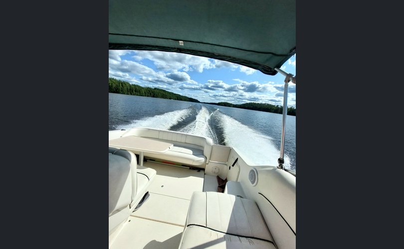 Sea Ray Sundancer 240-kuva-3